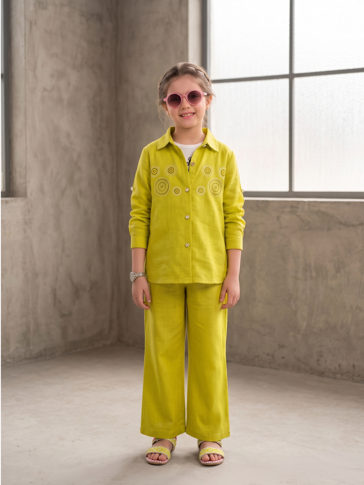 Girls Winter 3Pcs Embroidered Suit VCHN01-C