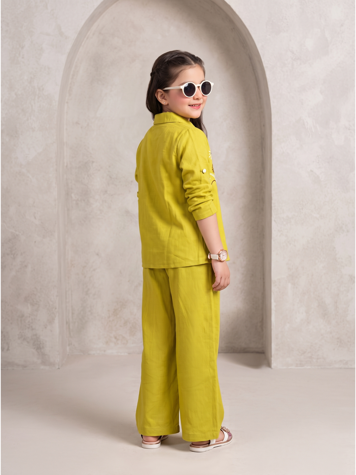 Girls Winter 3Pcs Embroidered Suit VCHN01-A