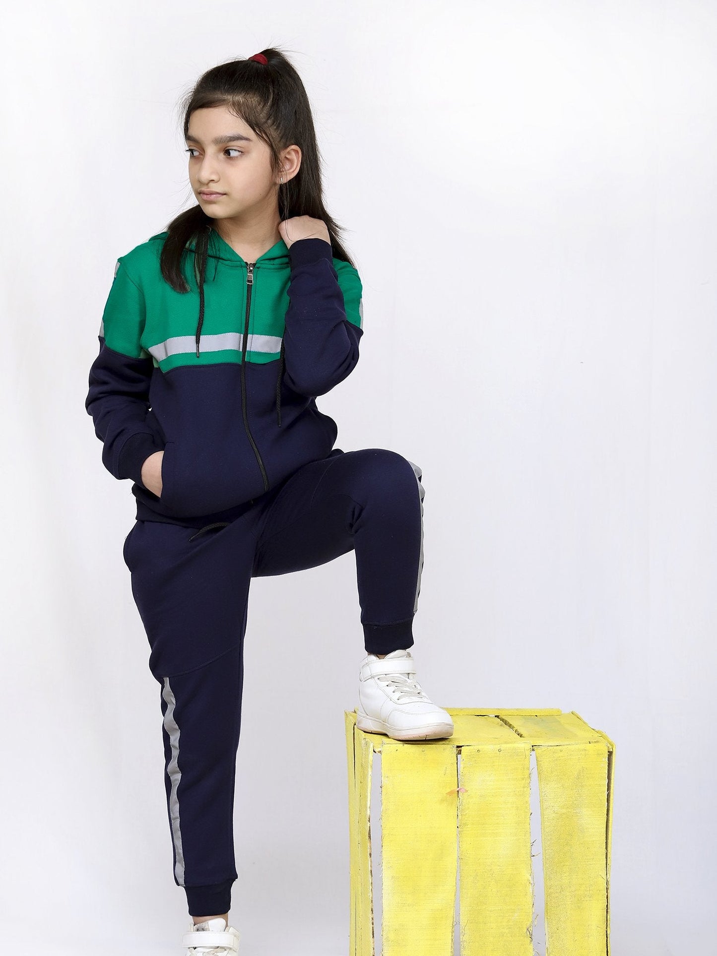 Hooded Tracksuit For Boys & Girls, Fleece #VWT15-B