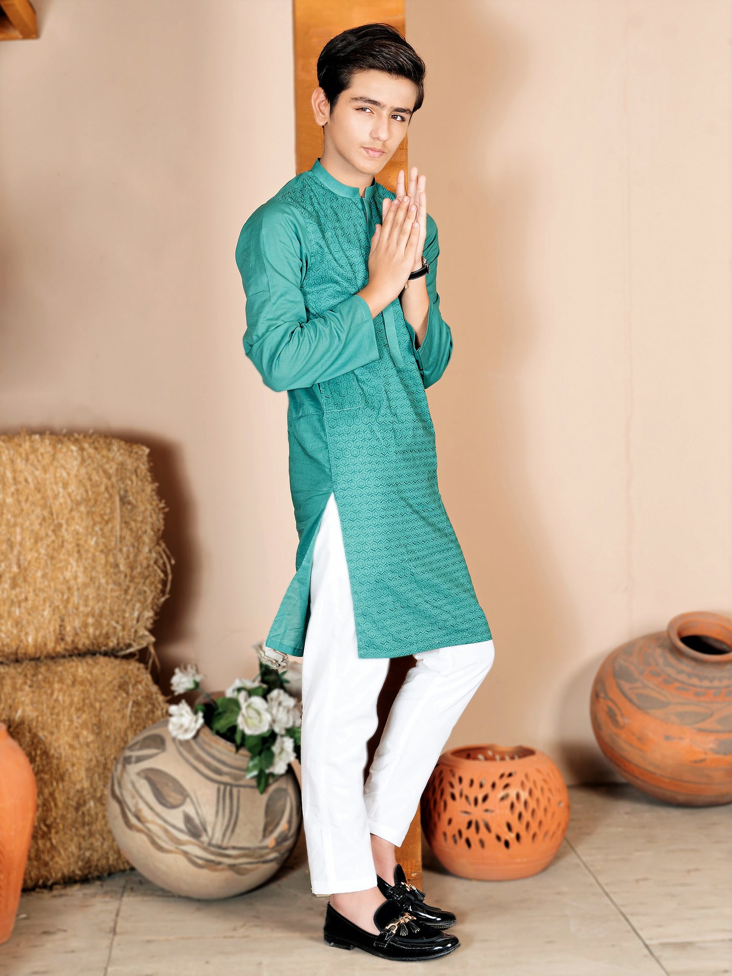 Boys Embroidered Kurta VB157