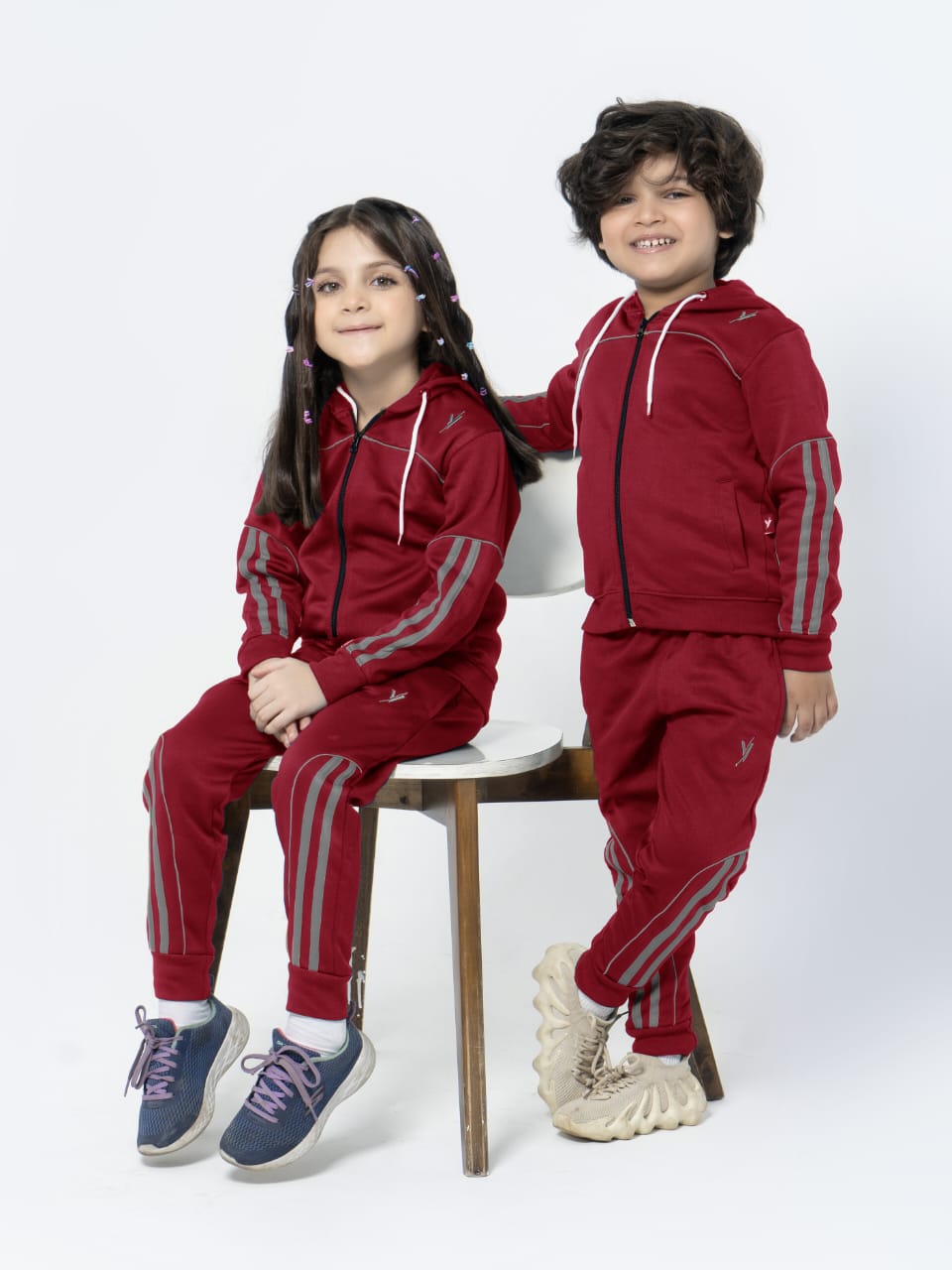 Hooded Tracksuit For Boys & Girls, Fleece #VWT05-B