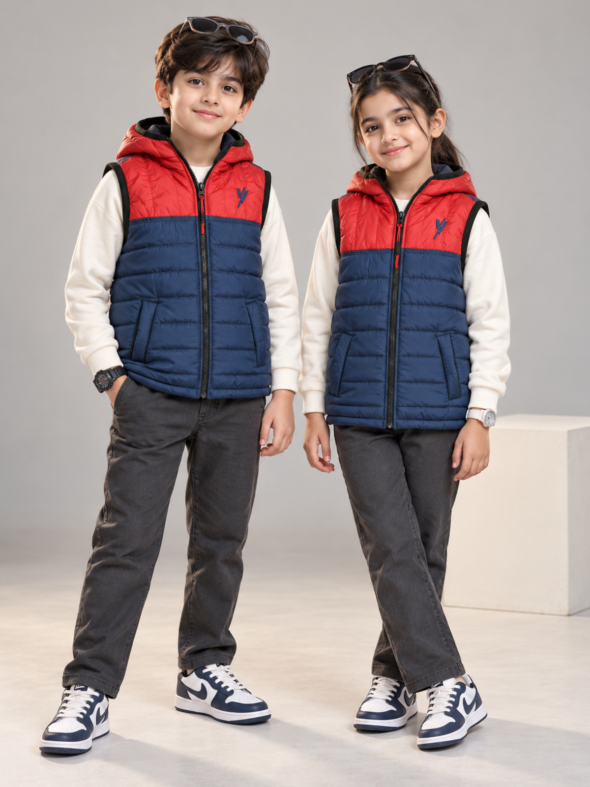Sleeveless Hooded Puffer For Boys & Girls VJ06-A Red/Navy