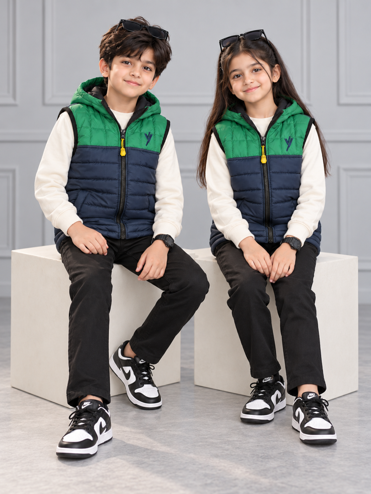Sleeveless Hooded Puffer For Boys & Girls VJ06-C Green/Navy Blue