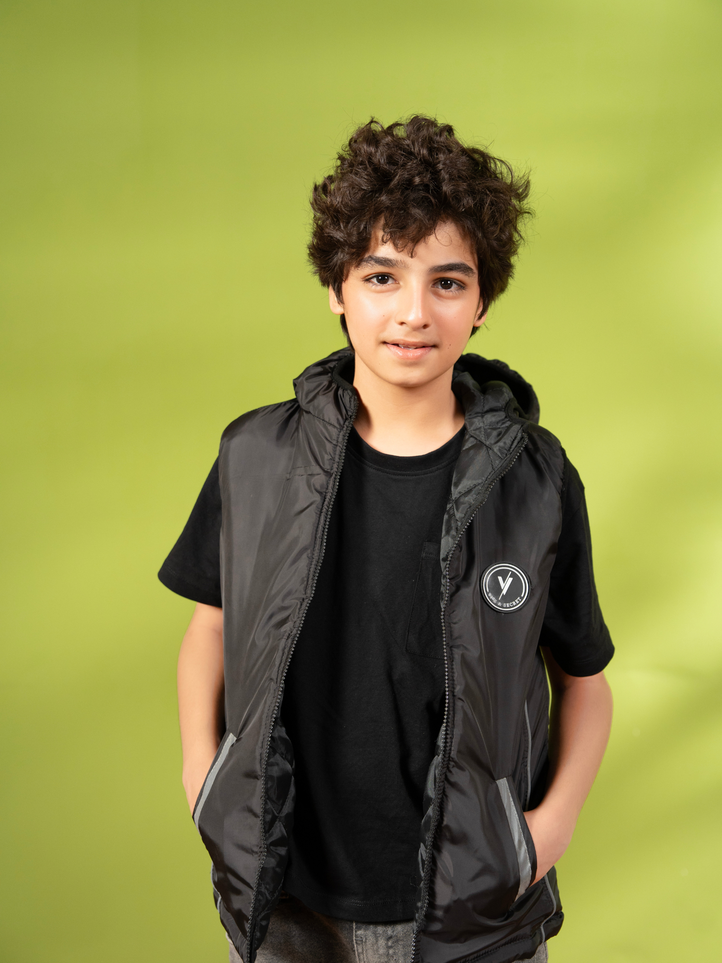 Sleeveless Hooded Puffer For Boys & Girls VJ77-C