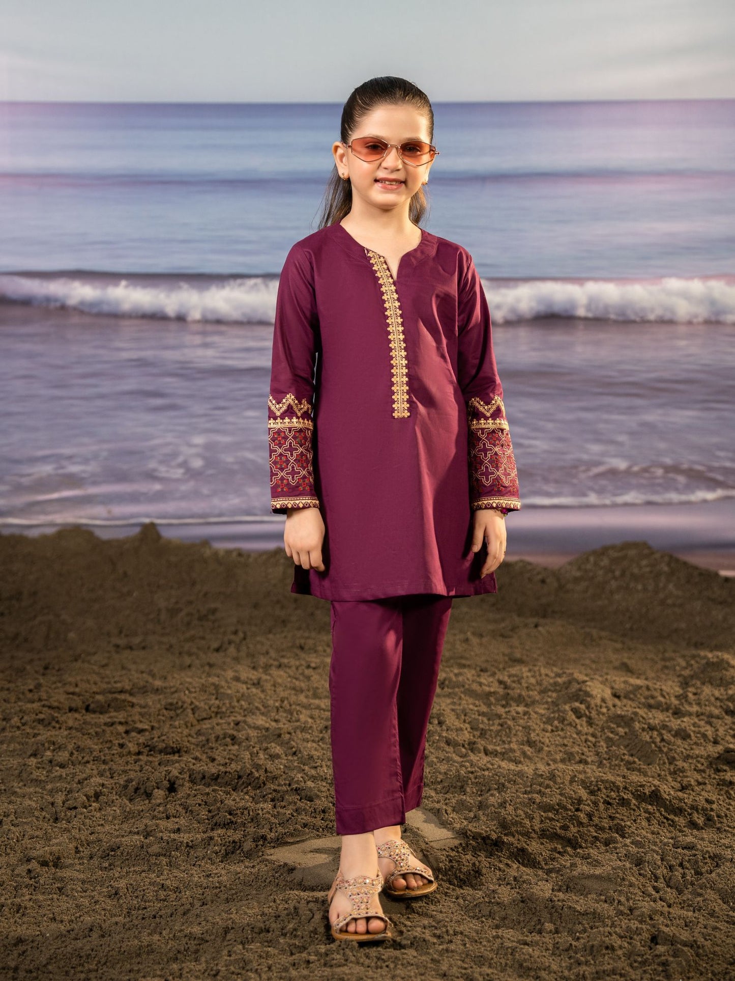 Embroidered Girls 2pc Suit VG136-A