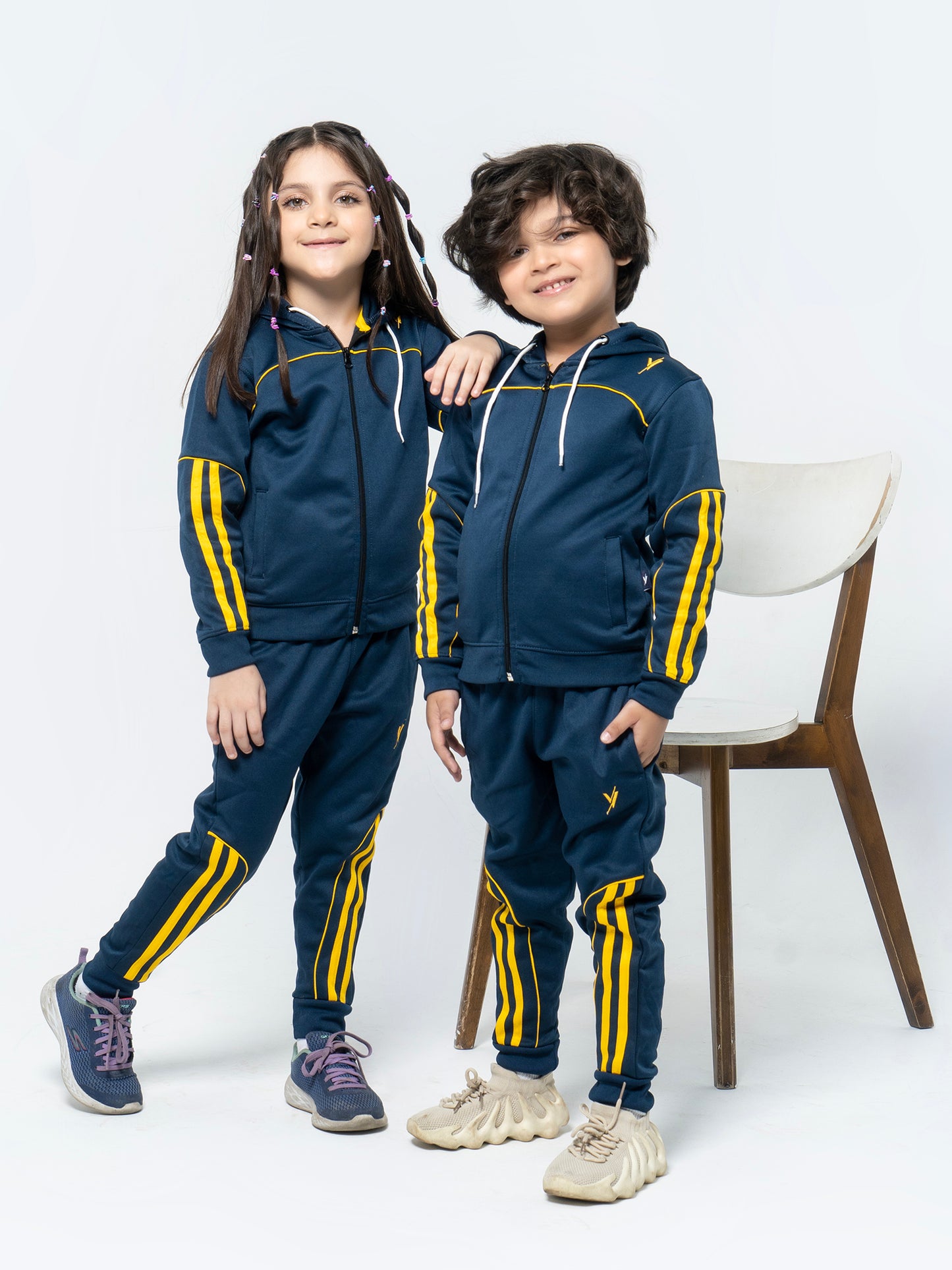 Hooded Tracksuit For Boys & Girls, Fleece #VWT05-D