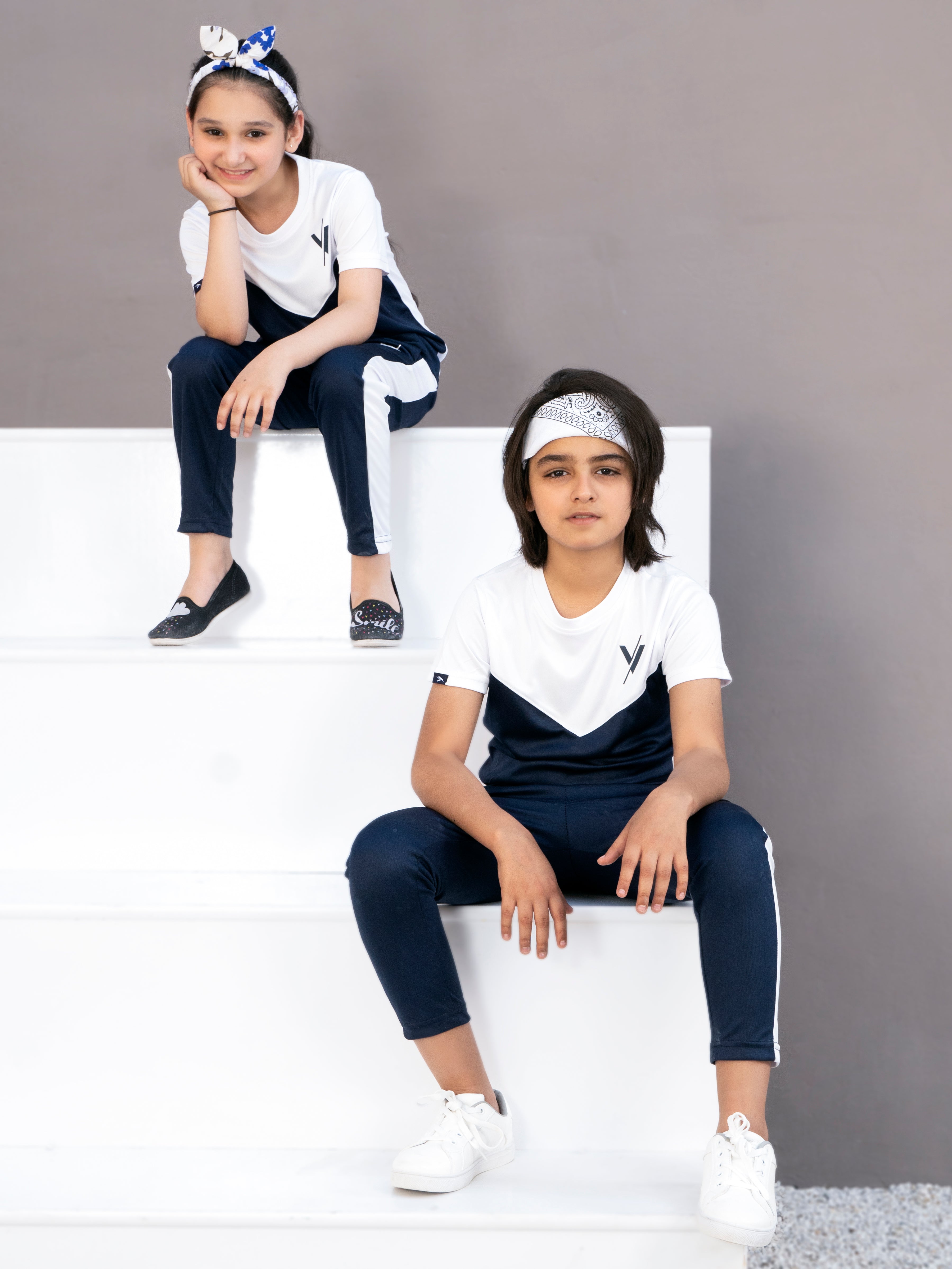 Tracksuit For Boys & Girls Poly athletic Fabric VBTS012-C White And Navy