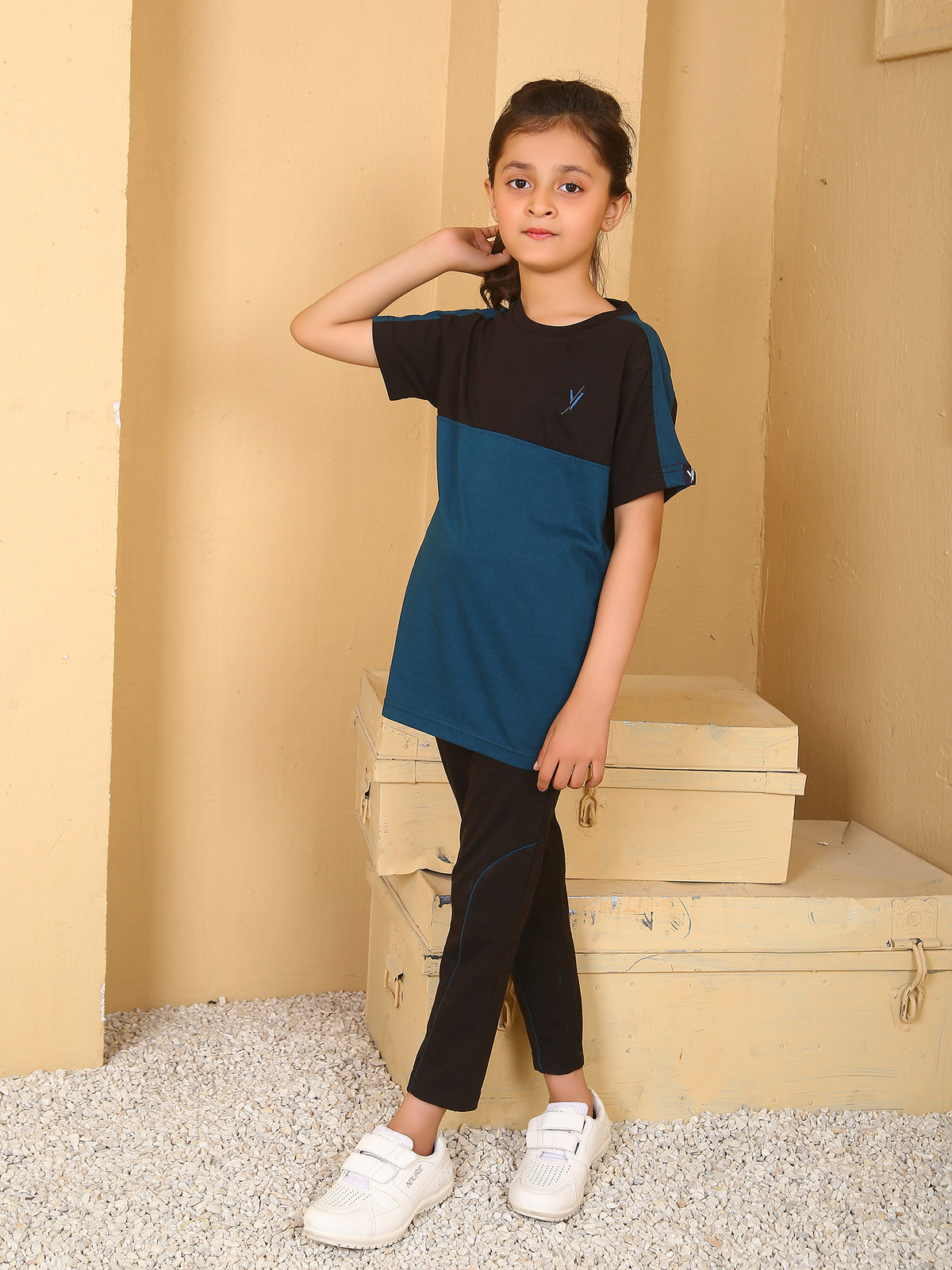 Tracksuit For Boys & Girls Unisex ART# VBTS02-D
